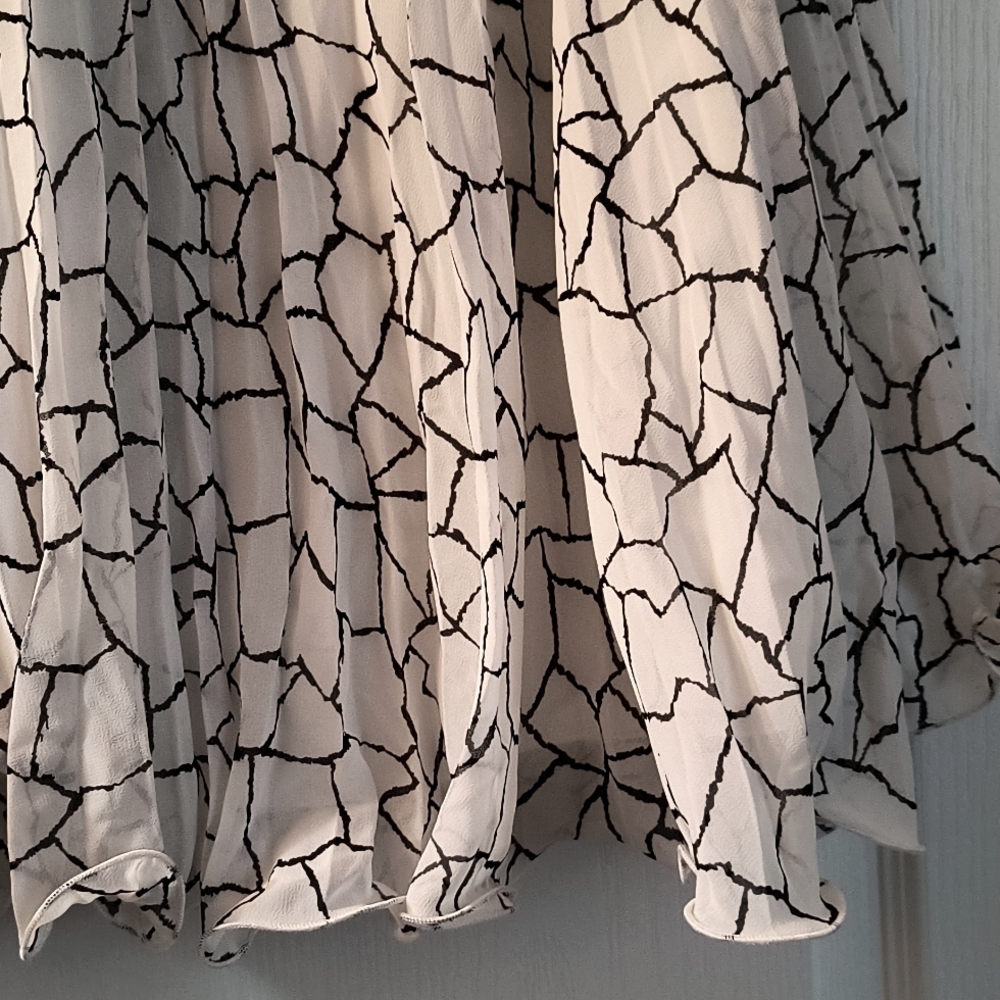 alberto Makali New York Paris Milano Pleated Skirt Size 6 - Picture 2 of 6